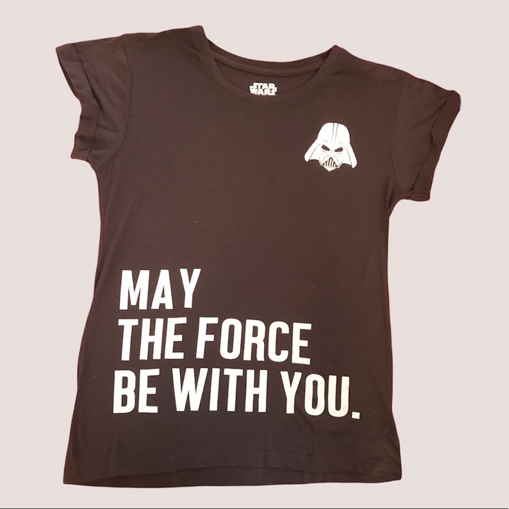 Star Wars tshirt.